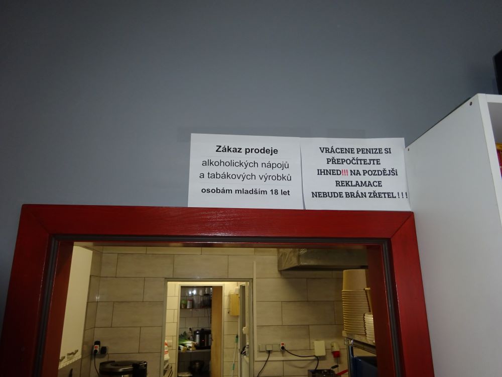 Zákaz prodeje alkoholua tabákových výrobků