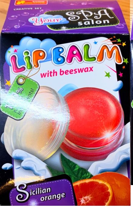 LiP BALM with beeswax your SPA salon, Vlastní spa salón