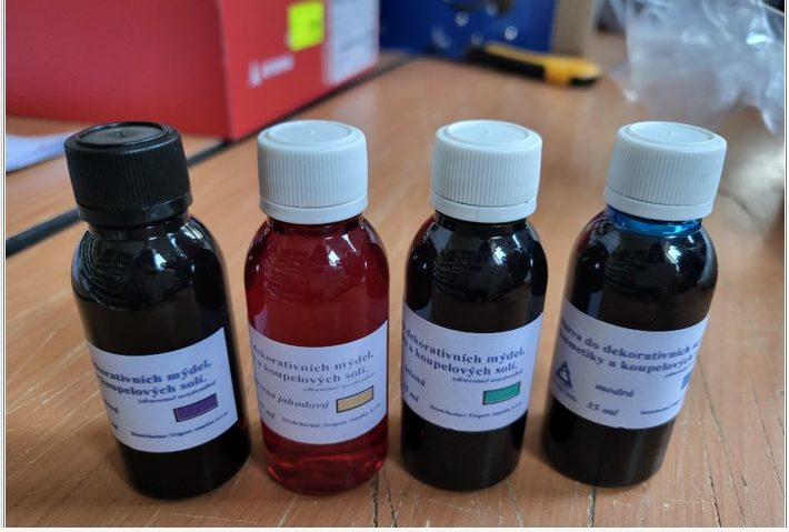 Sada na výrobu koupelové soli, čtyři barvy, 5 kg