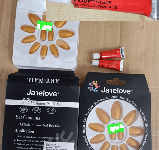 Nebezpečný výrobek: Janelove®, ART NAIL, 12 Designer Nails Set