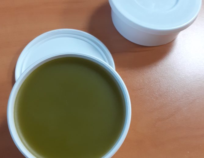 Nebezpečný výrobek: Domácí konopná mast v 80 ml kelímcích za 149 Kč – Konopná Čistá