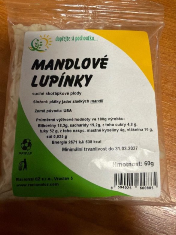 KHS varuje spotřebitele před konzumací potraviny – MANDLOVÉ LUPÍNKY, hmotnost 60 g, šarže/DMT 31. 3. 2027 a šarže/DMT 31. 12. 2027. Na obalu výrobku je jako prodejce uvedena společnost Racional CZ, s.r.o., Vraclav 5. Výrobek byl prodáván v maloobchodní síti v Královehradeckém a Pardubickém kraji.