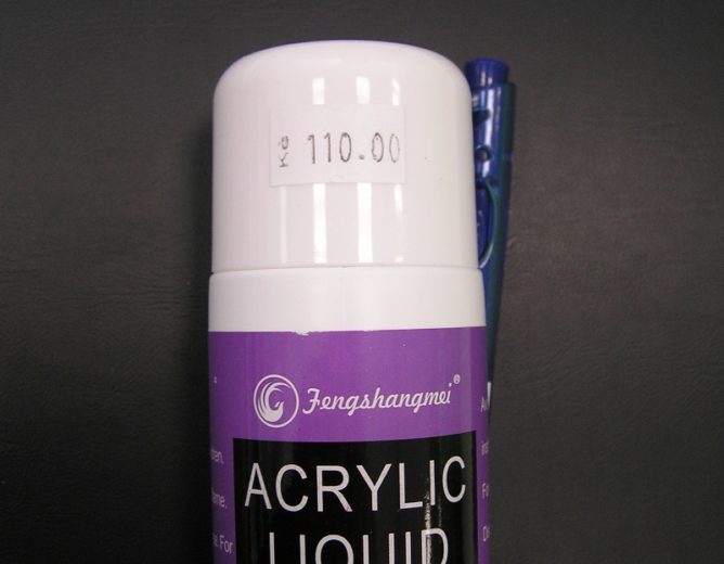 Nebezpečný výrobek – Acrylic liquid