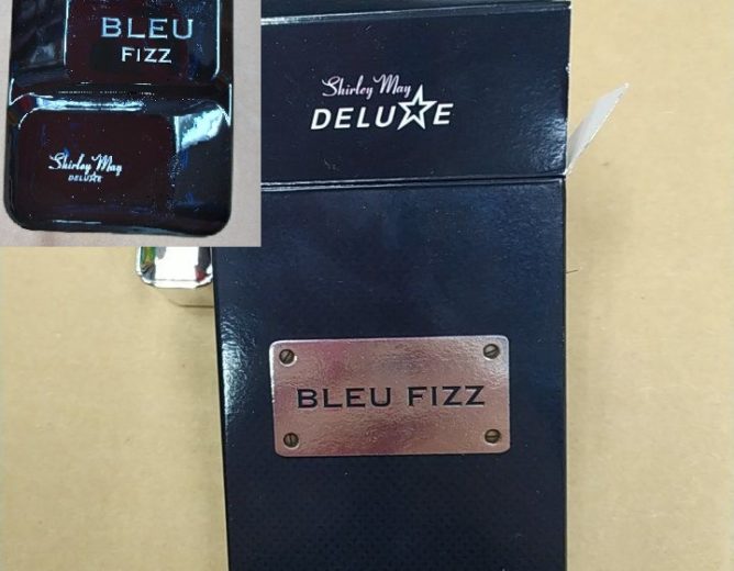 Nebezpečný výrobek – BLEU FIZZ FEMME, Shirley May