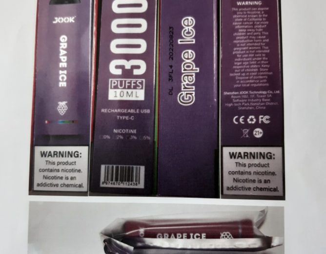 Nebezpečný výrobek – elektronická cigareta JOOK TM 3000 GRAPE ICE 10 ml