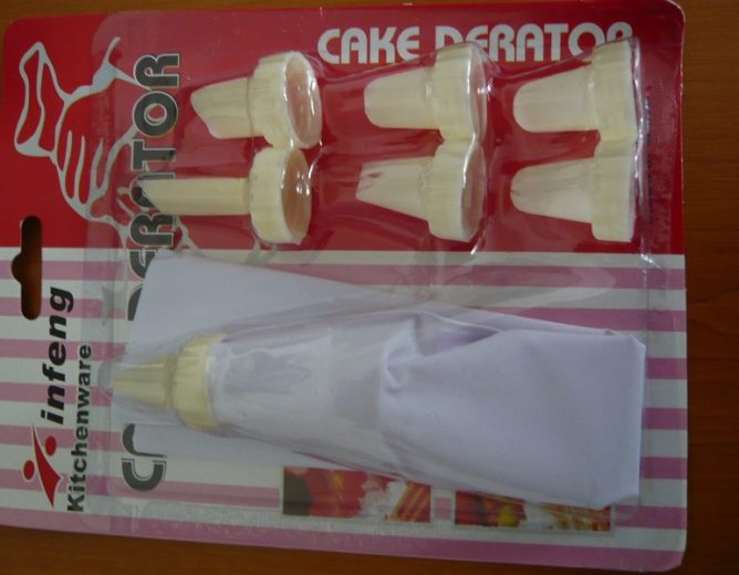 Nebezpečný výrobek – Infleg Kitchenware, CAKE DERATOR